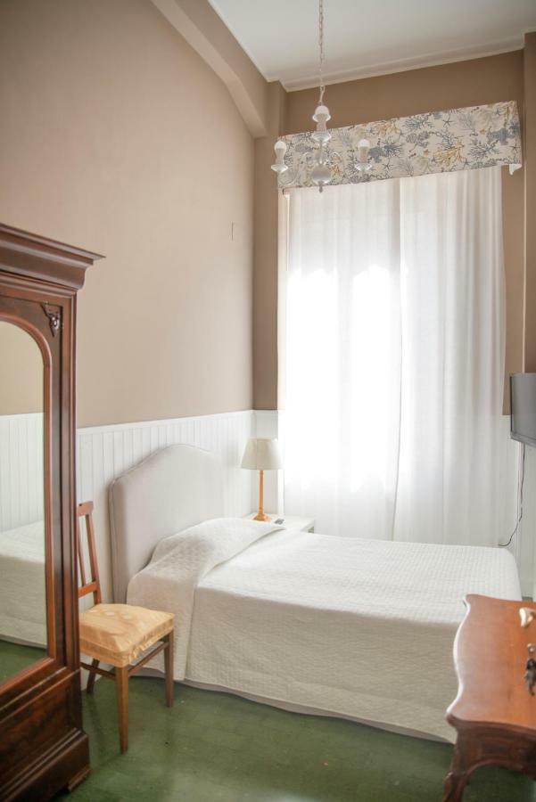 La Casa Di Anna B&B レッジョ・ディ・カラブリア エクステリア 写真